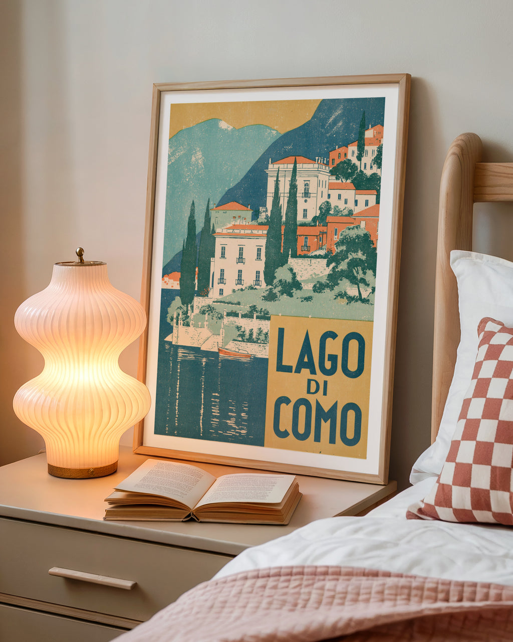 Retro Lago di Como Poster, Vintage Travel Print, Italian Lake Villa Wall Art, Lake Como Italy Decor